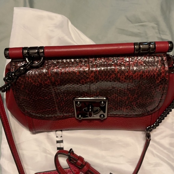 Authentic Coach shoulder bag from their reserved line. - Picture 4 of 16